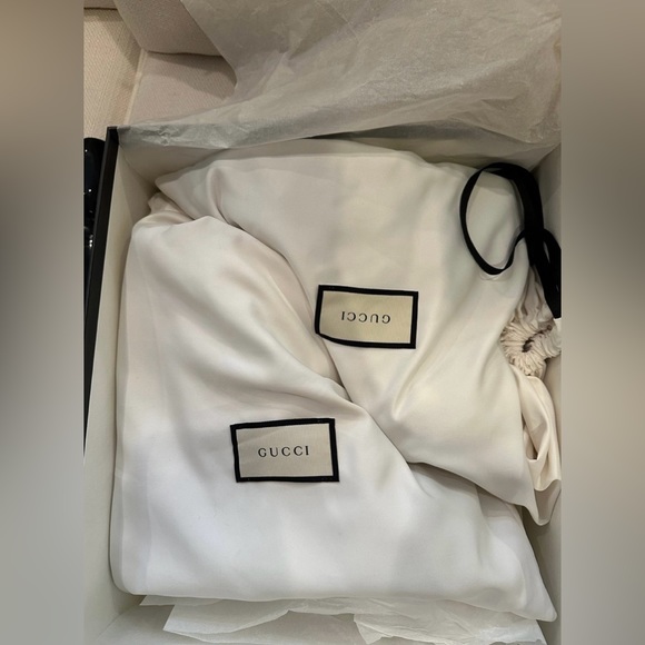 Gucci black leather boots with jewels - Picture 8 of 11